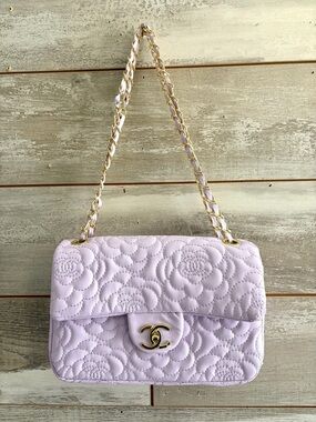 CHANEL Pastel Lavender Quilted Camellia Chain Shoulder Bag